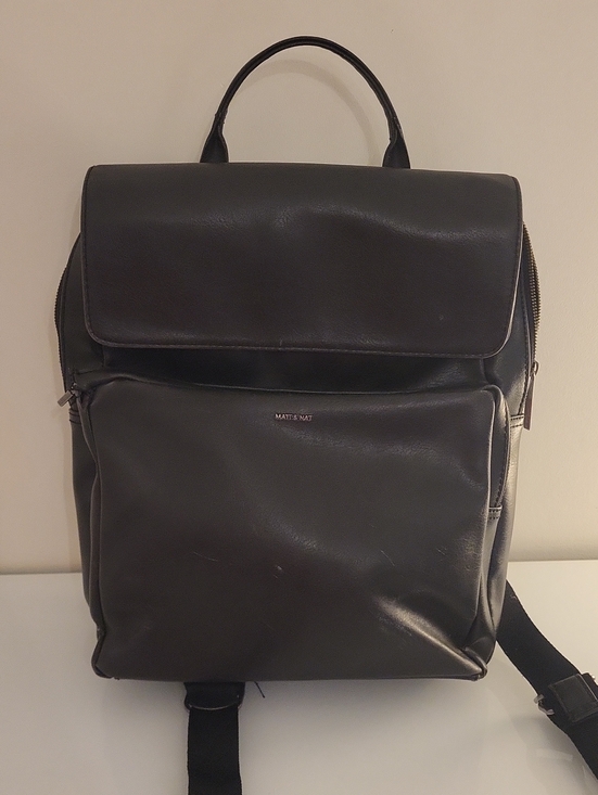 Matt & Nat Handbags - Matt & Nat Black Leather Backpack